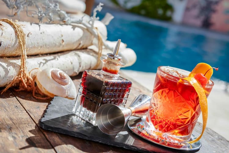 Poolside bar
